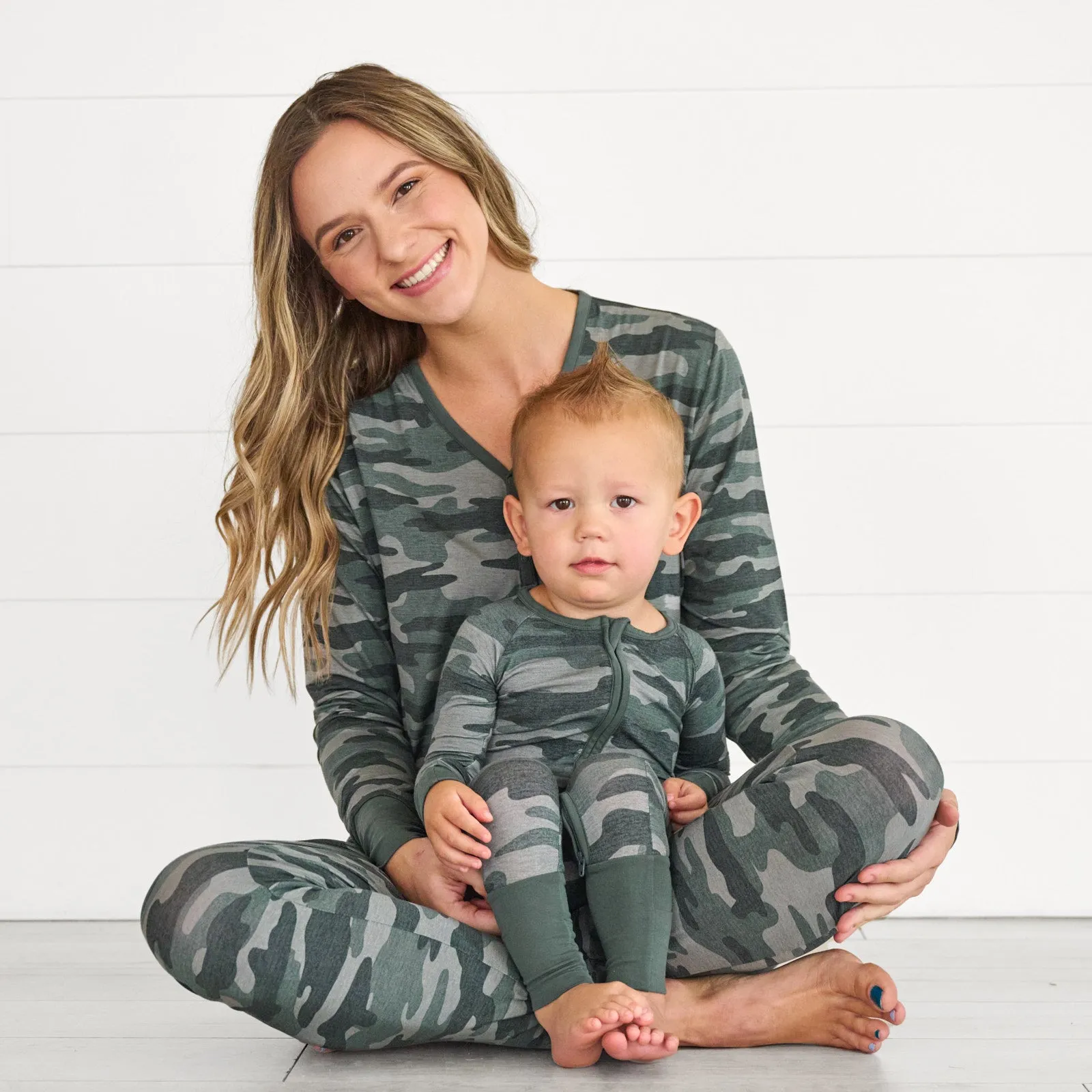 Vintage Camo Women's Pajama Pants